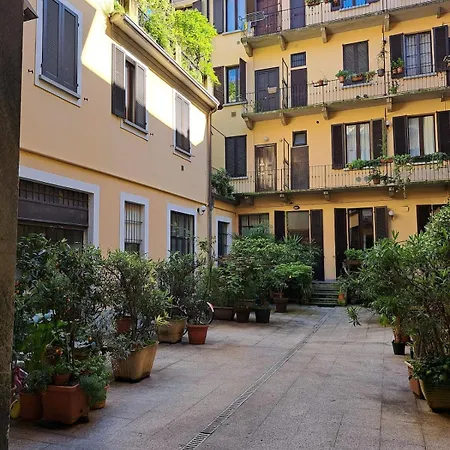 Appartement Center Charming Milaan